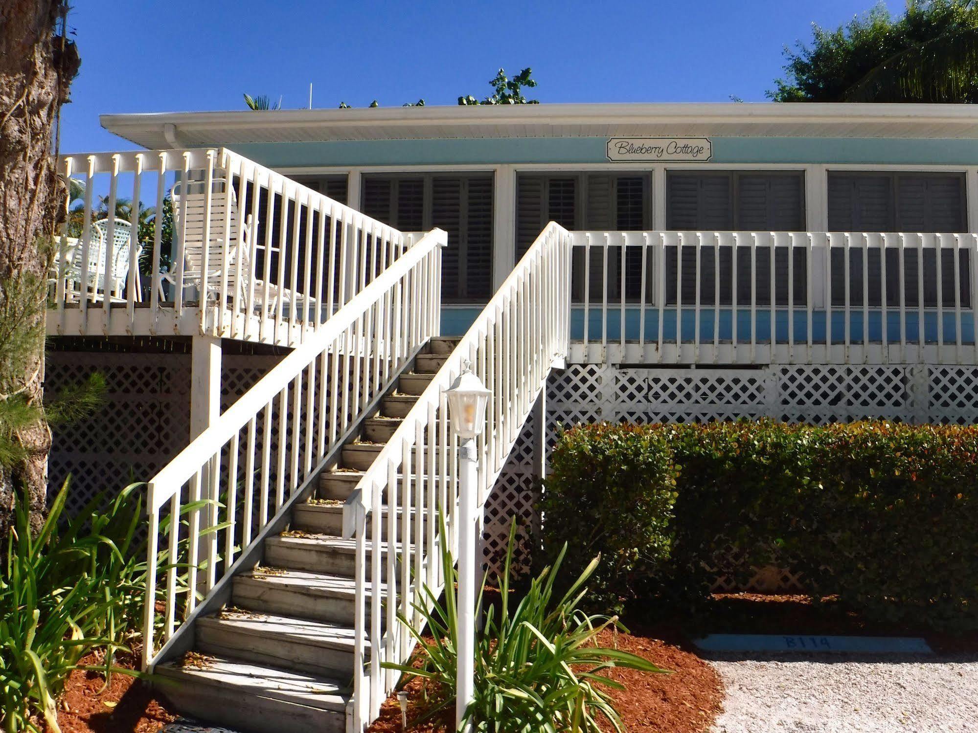 Waterside Inn On The Beach Sanibel Bagian luar foto