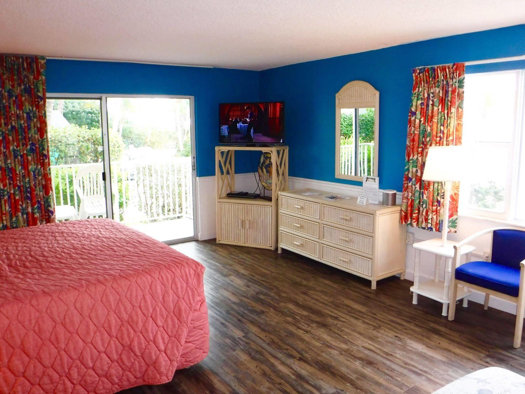 Waterside Inn On The Beach Sanibel Bagian luar foto