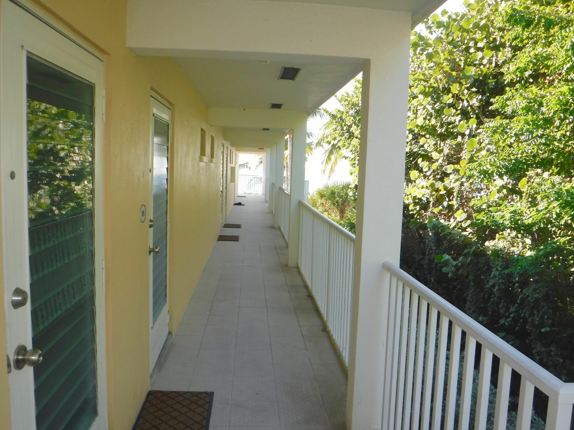 Waterside Inn On The Beach Sanibel Bagian luar foto