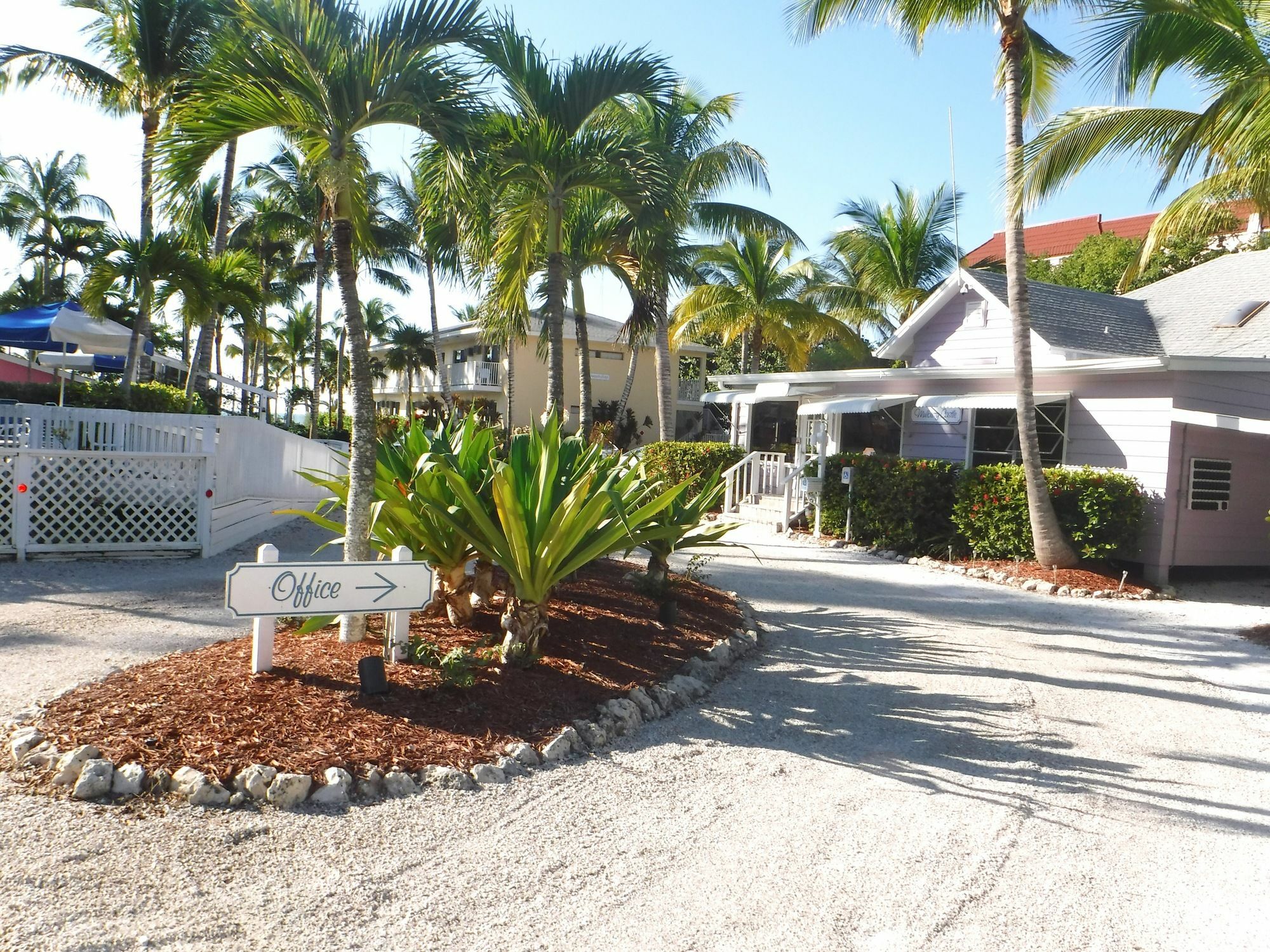 Waterside Inn On The Beach Sanibel Bagian luar foto